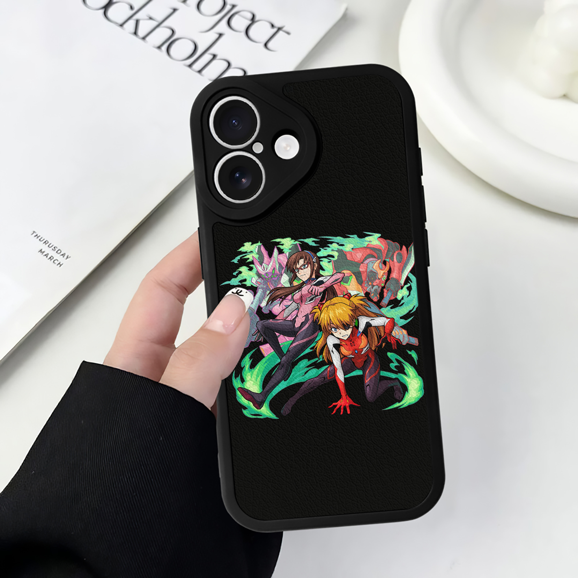 （画像用） EVA 新世紀エヴァンゲリオン 【iPhone 16シリーズ対応】シリコンスマホケース（レザー調） 材質：シリコン